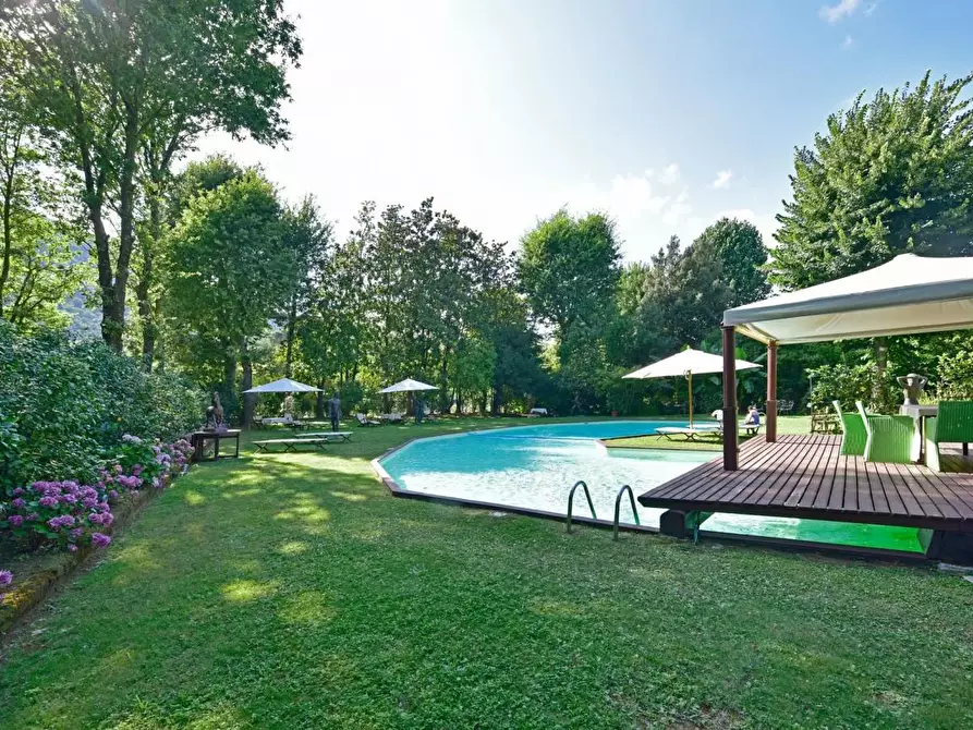 Immagine 36 di Albergo/B&B/Residence in vendita  a Lucca