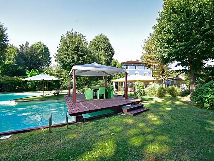 Immagine 42 di Albergo/B&B/Residence in vendita  a Lucca