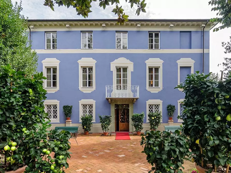 Immagine 25 di Albergo/B&B/Residence in vendita  a Lucca