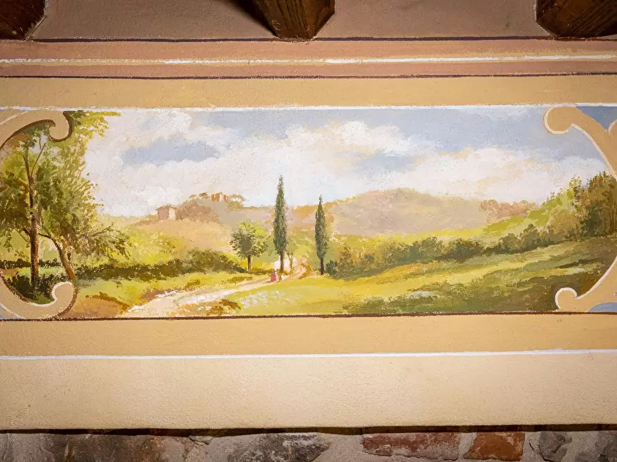 Immagine 38 di Rustico / casale in vendita  a Lucca