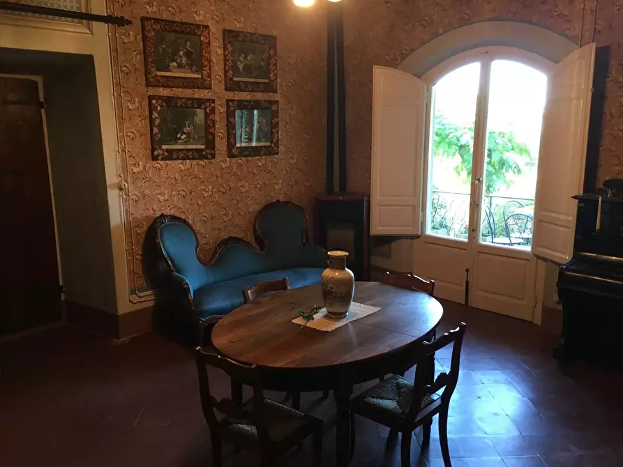 Immagine 10 di Palazzo in vendita  a Montopoli In Val D'arno