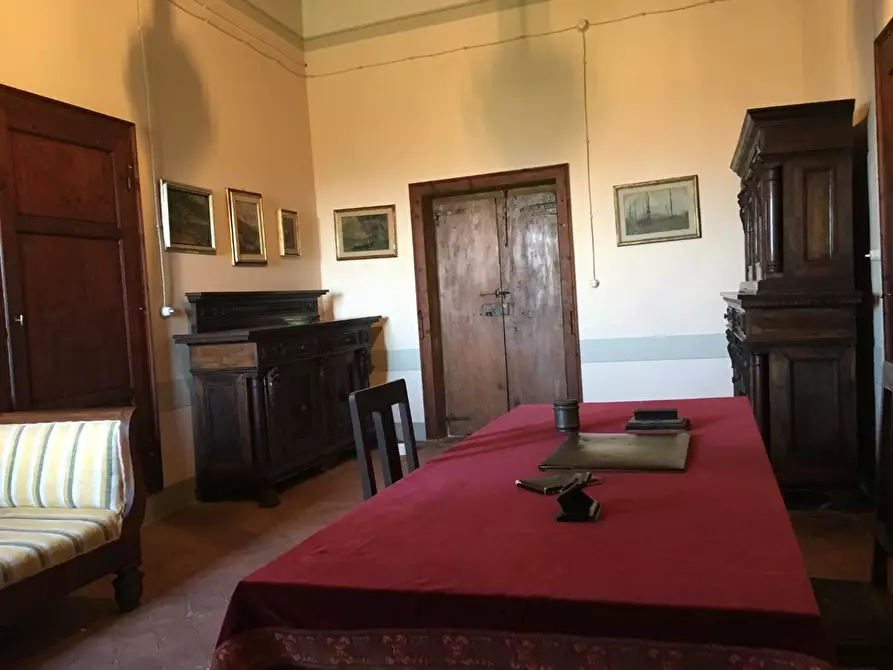 Immagine 22 di Palazzo in vendita  a Montopoli In Val D'arno