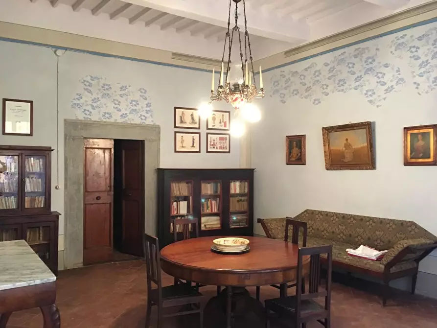 Immagine 19 di Palazzo in vendita  a Montopoli In Val D'arno