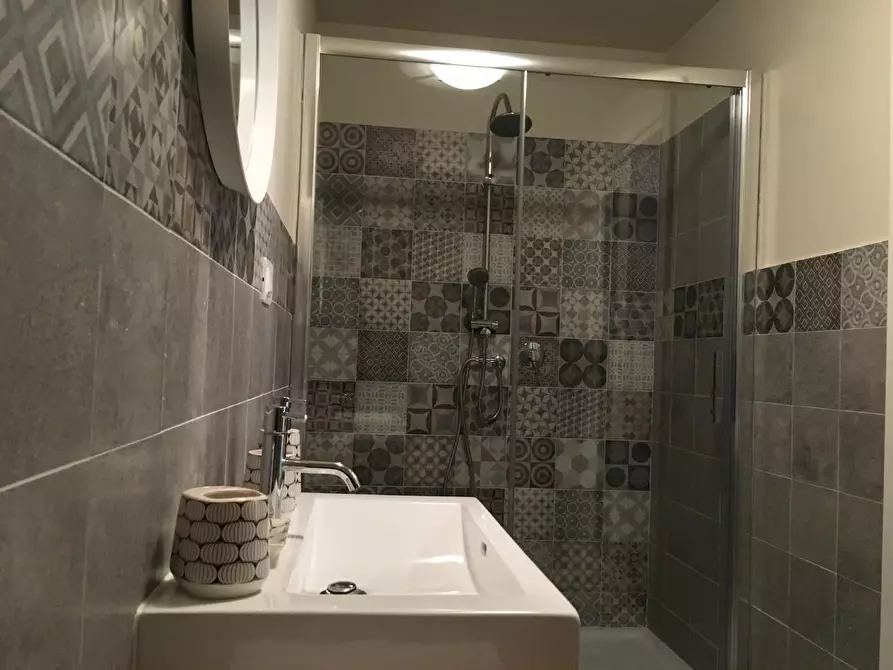 Immagine 27 di Palazzo in vendita  a Montopoli In Val D'arno