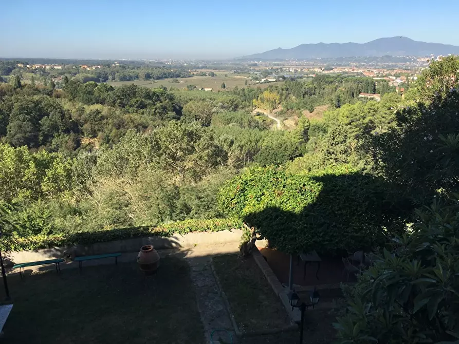 Immagine 5 di Palazzo in vendita  a Montopoli In Val D'arno