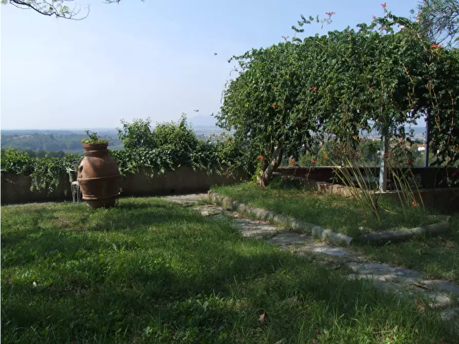 Immagine 37 di Palazzo in vendita  a Montopoli In Val D'arno