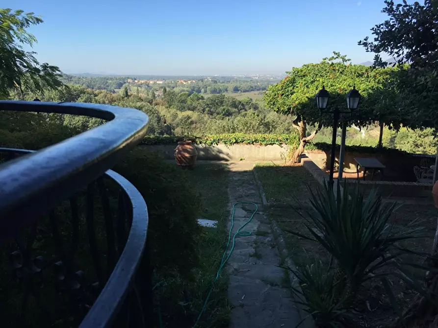 Immagine 39 di Palazzo in vendita  a Montopoli In Val D'arno