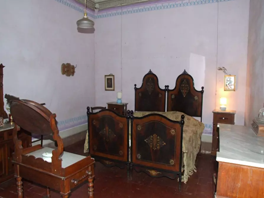 Immagine 36 di Palazzo in vendita  a Montopoli In Val D'arno