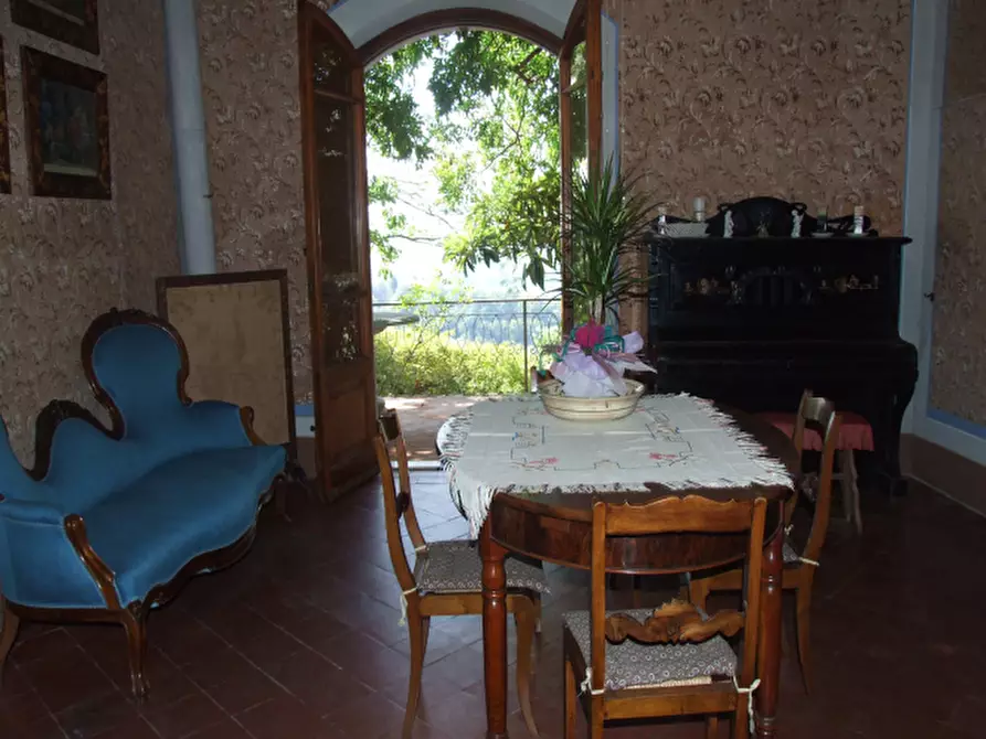 Immagine 9 di Palazzo in vendita  a Montopoli In Val D'arno