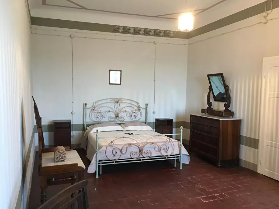 Immagine 32 di Palazzo in vendita  a Montopoli In Val D'arno