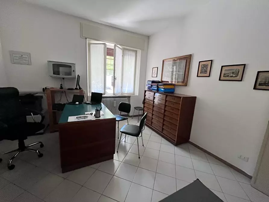 Immagine 1 di Ufficio in vendita  a Bagnolo San Vito