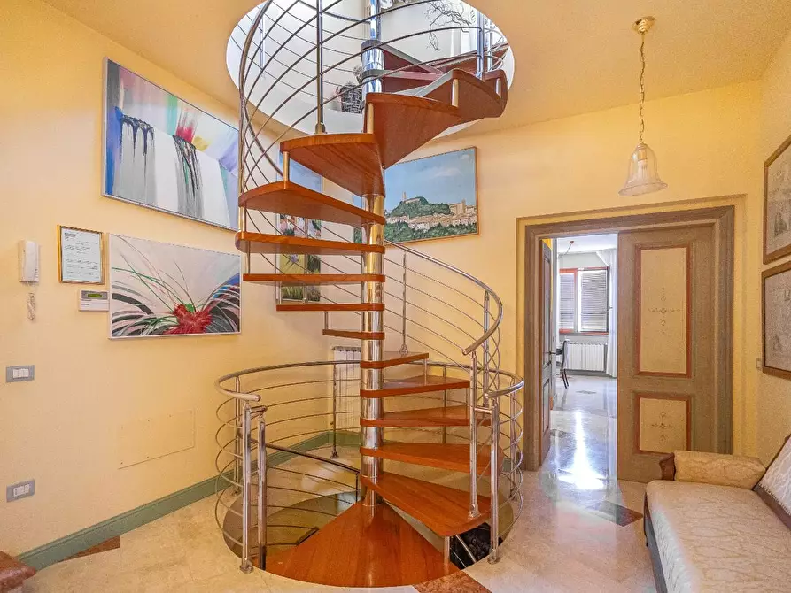 Immagine 25 di Villa in vendita  a San Miniato