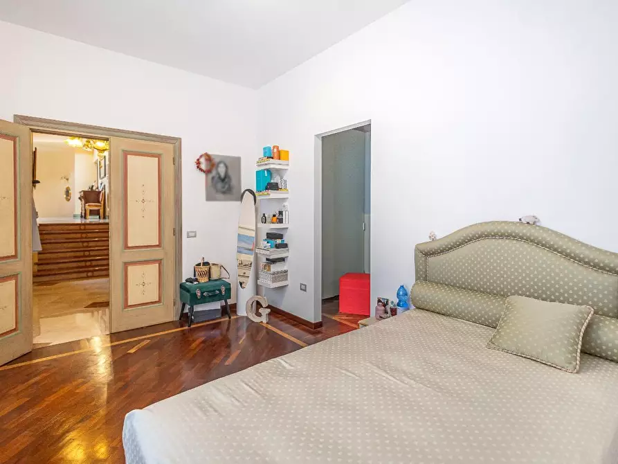 Immagine 22 di Villa in vendita  a San Miniato