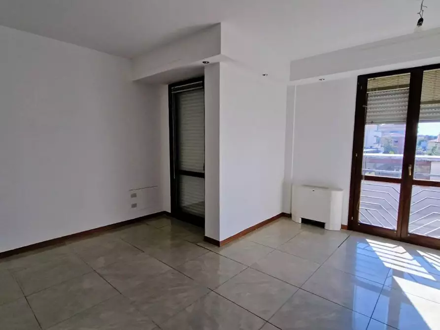 Immagine 9 di Ufficio in affitto  a Santa Croce Sull'arno