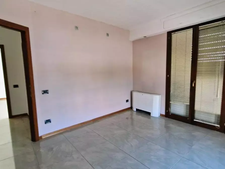 Immagine 7 di Ufficio in affitto  a Santa Croce Sull'arno