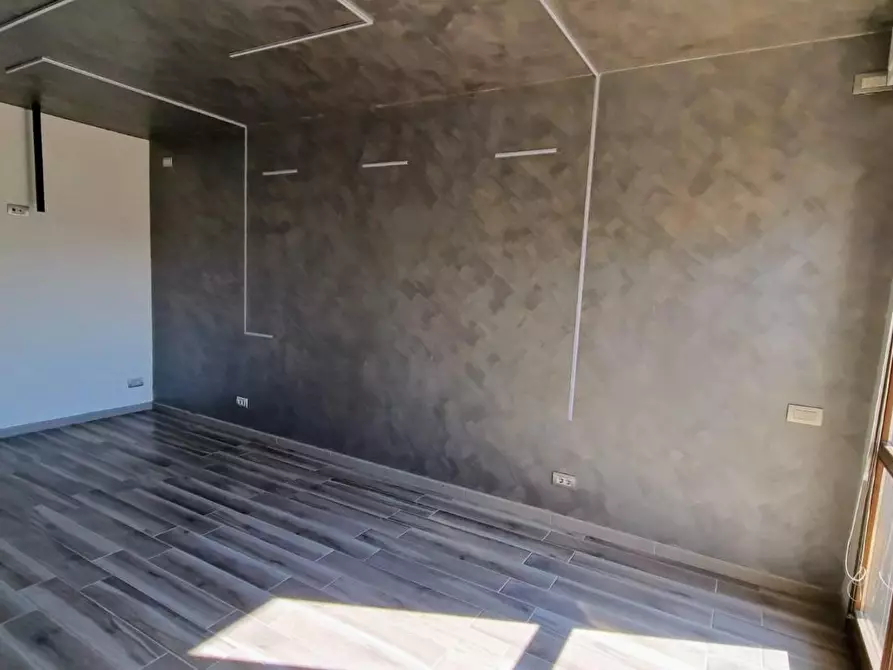 Immagine 11 di Ufficio in affitto  a Santa Croce Sull'arno