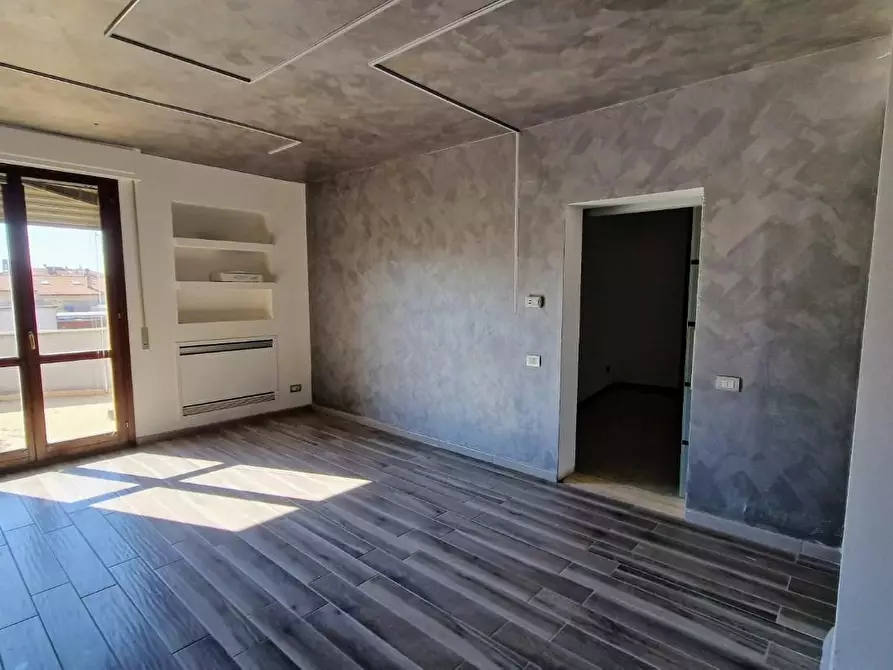 Immagine 10 di Ufficio in affitto  a Santa Croce Sull'arno