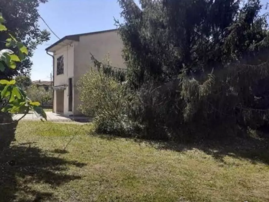 Immagine 12 di Terratetto in vendita  a Pisa