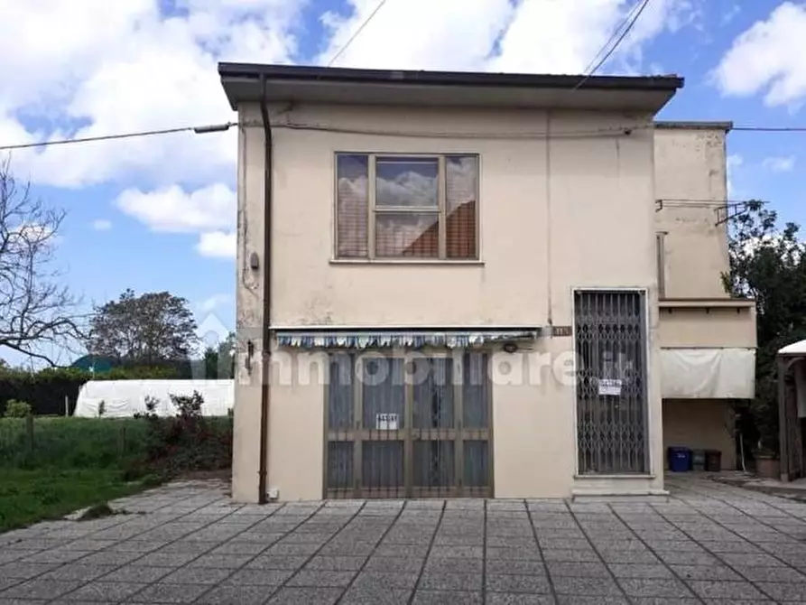 Immagine 14 di Terratetto in vendita  a Pisa