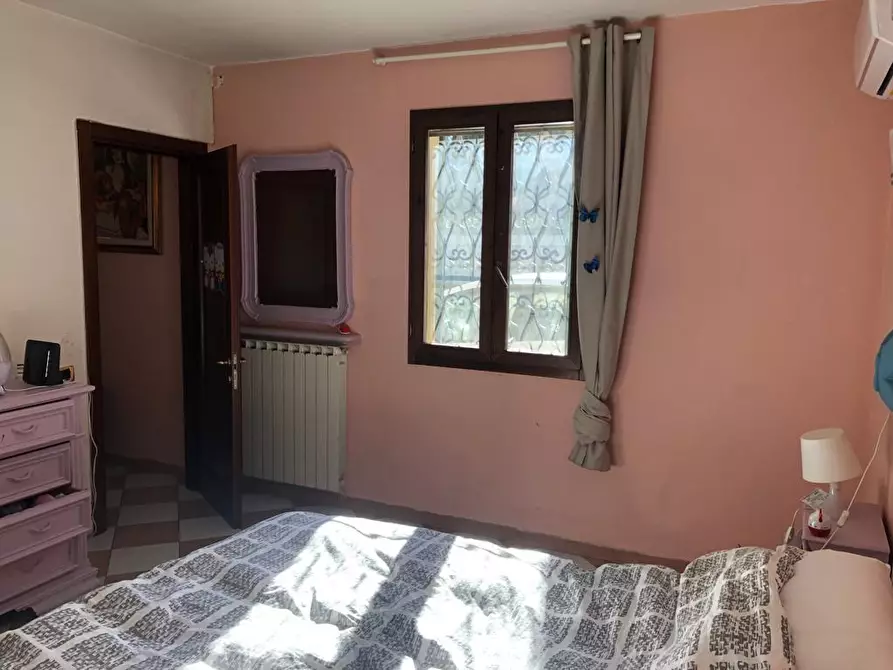 Immagine 20 di Villa in vendita  a Pisa