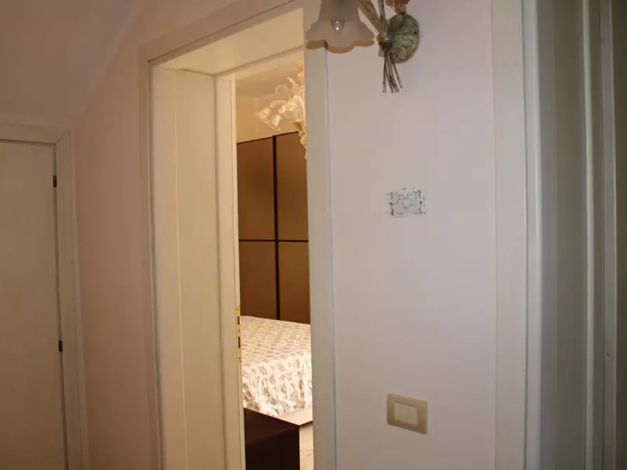 Immagine 11 di Villa in vendita  a Bientina