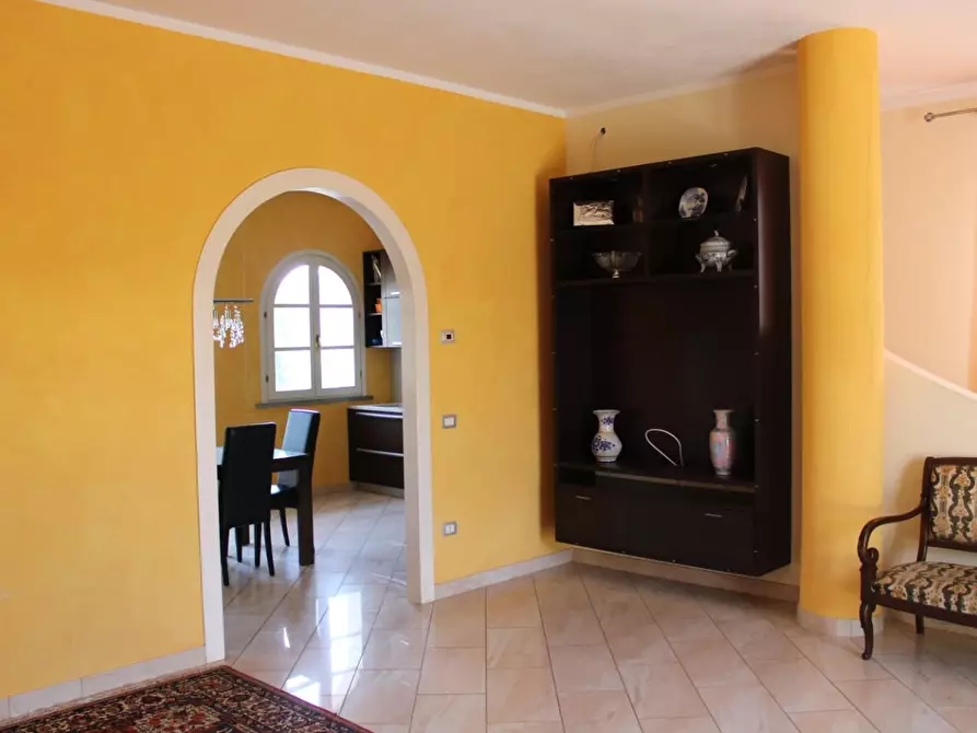 Immagine 16 di Villa in vendita  a Bientina