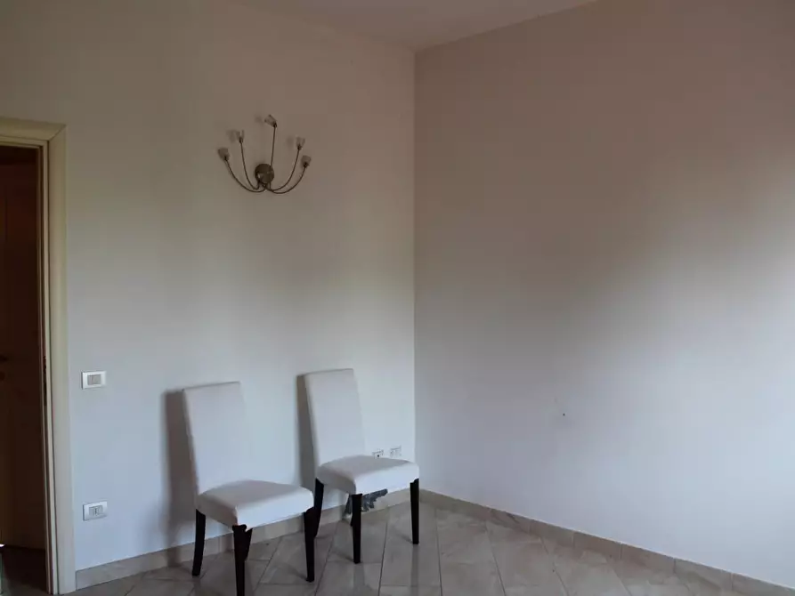 Immagine 17 di Villa in vendita  a Bientina