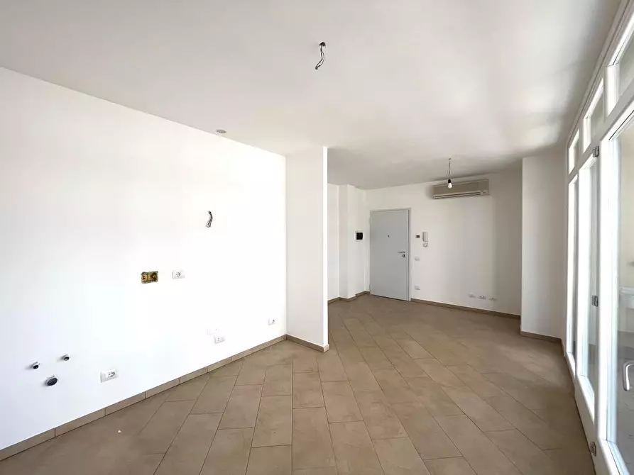 Immagine 1 di Appartamento in vendita  a Cecina
