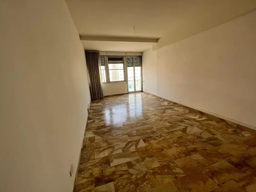 Immagine 2 di Appartamento in vendita  a Livorno