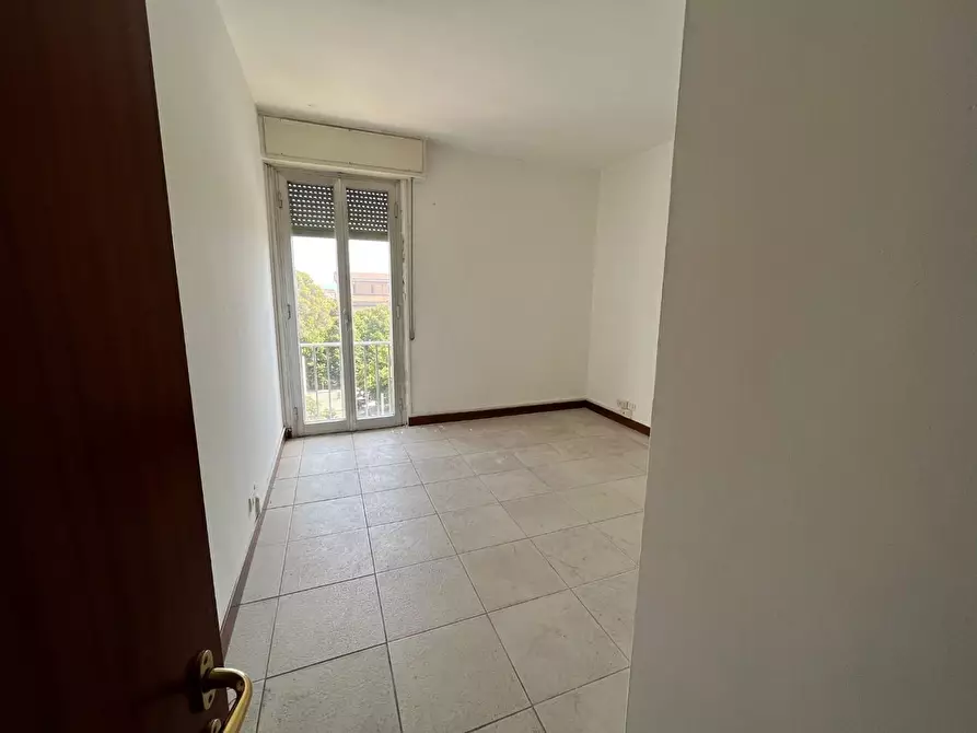 Immagine 21 di Appartamento in vendita  a Livorno