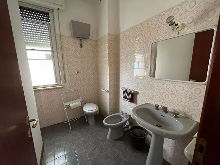 Immagine 18 di Appartamento in vendita  a Livorno