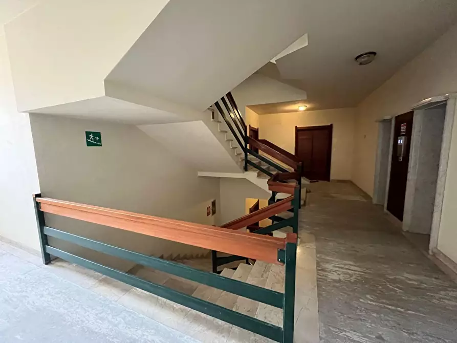 Immagine 24 di Appartamento in vendita  a Livorno