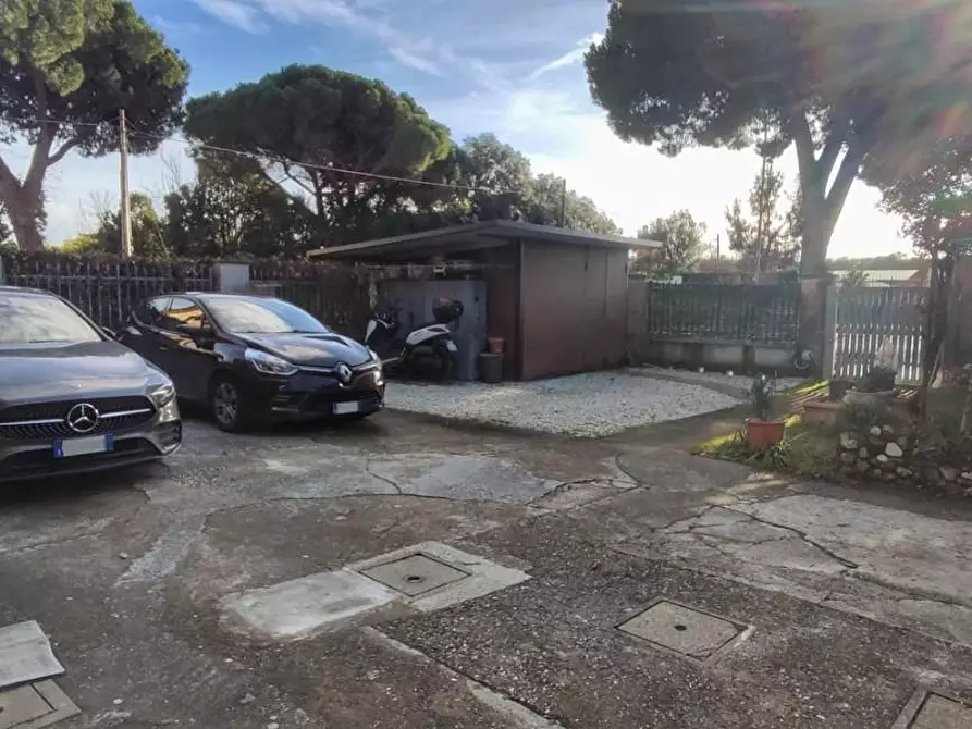 Immagine 13 di Appartamento in vendita  a Massa