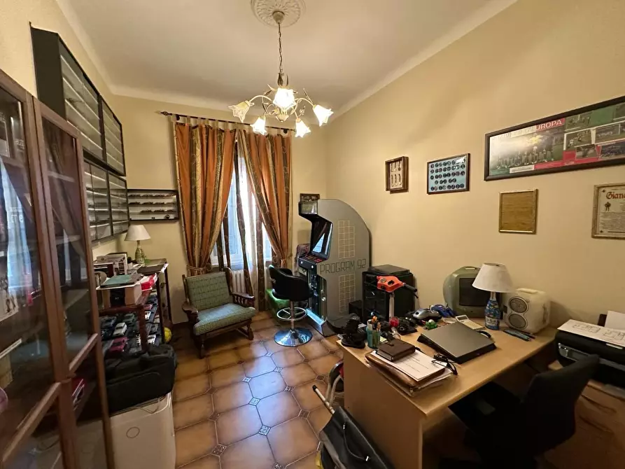 Immagine 18 di Casa indipendente in vendita  a Carrara