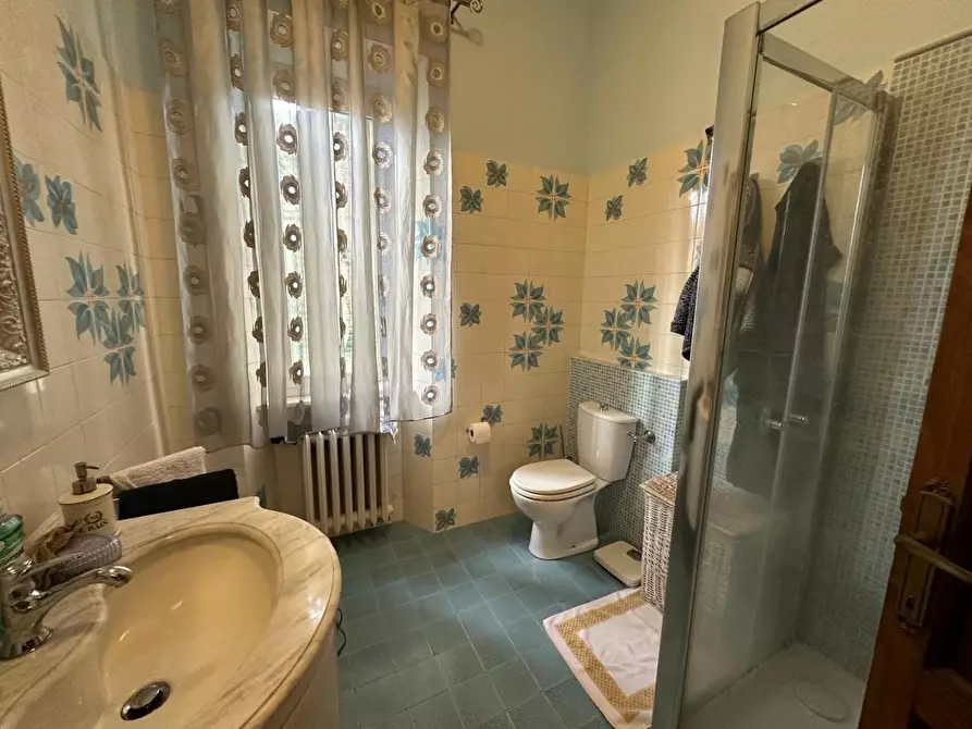 Immagine 25 di Casa indipendente in vendita  a Carrara