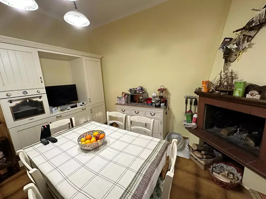 Immagine 4 di Casa indipendente in vendita  a Carrara