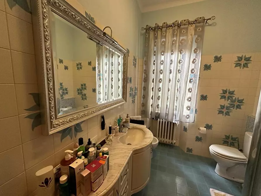 Immagine 23 di Casa indipendente in vendita  a Carrara