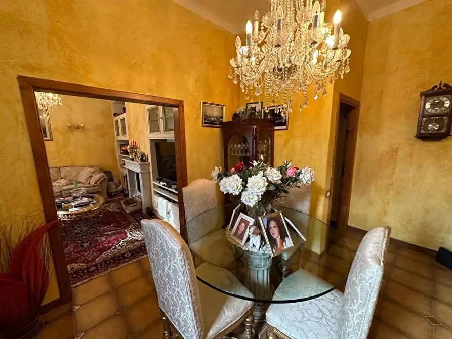 Immagine 11 di Casa indipendente in vendita  a Carrara