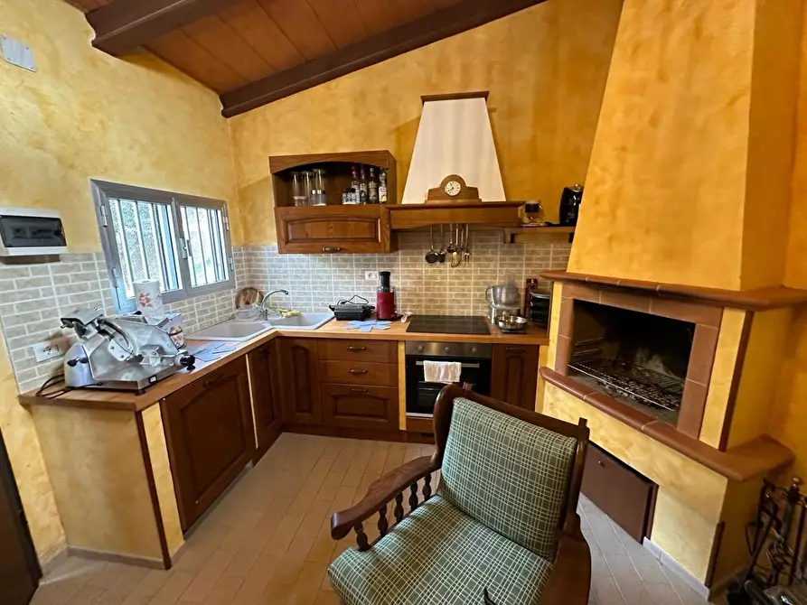 Immagine 7 di Casa indipendente in vendita  a Carrara