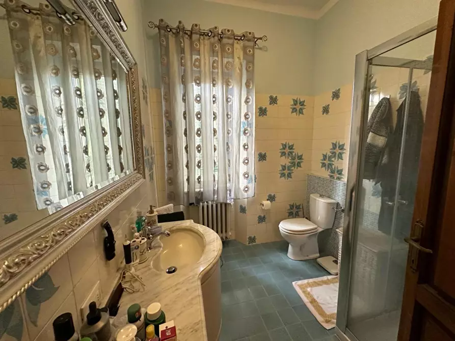 Immagine 24 di Casa indipendente in vendita  a Carrara