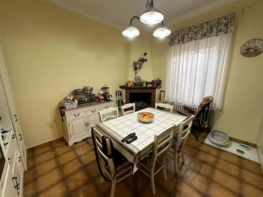 Immagine 3 di Casa indipendente in vendita  a Carrara