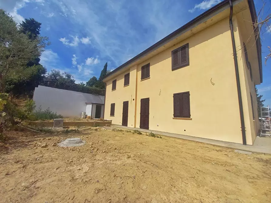 Immagine 9 di Casa bifamiliare in vendita  a Gambassi Terme