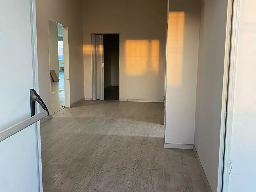 Immagine 22 di Attività artigianale in vendita  a Empoli