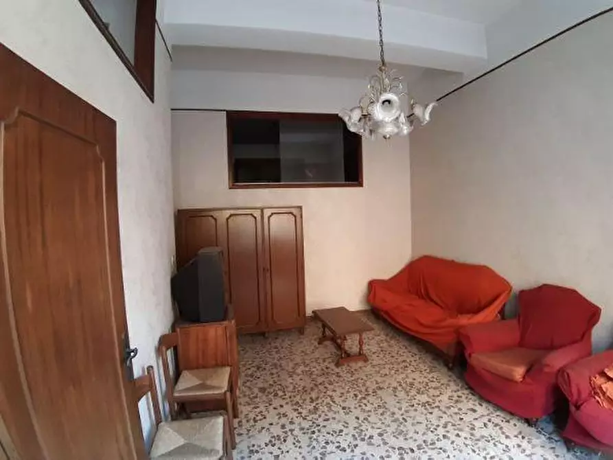 Immagine 4 di Appartamento in vendita  a Giardini-Naxos