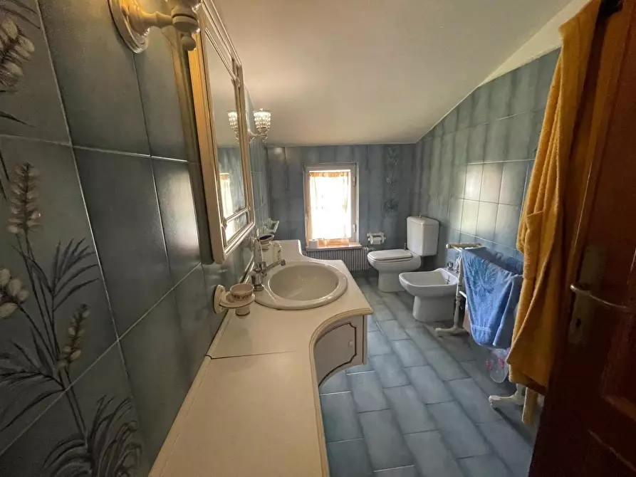 Immagine 24 di Villa in vendita  a Montignoso