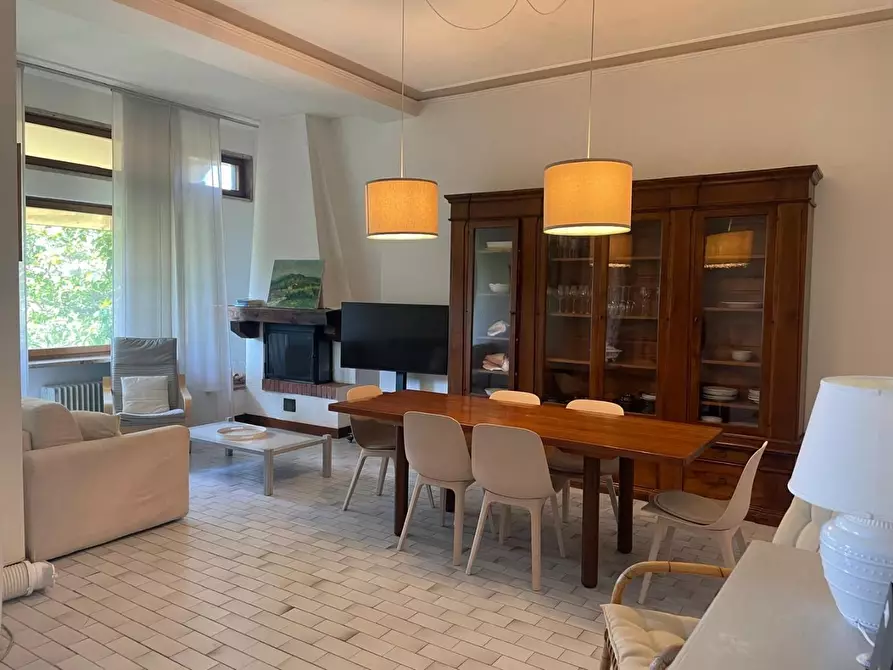 Immagine 11 di Villa in vendita  a Montignoso