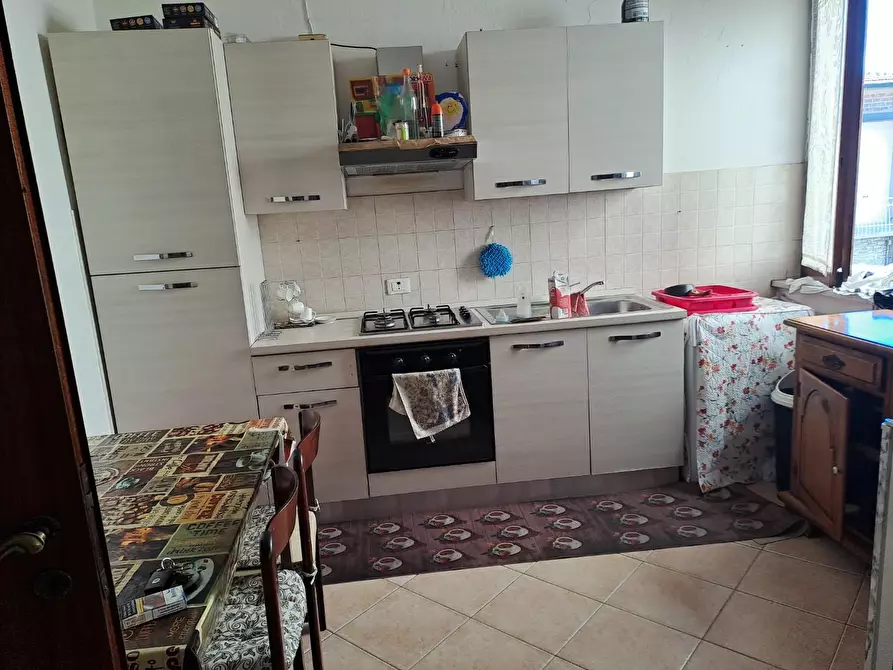 Immagine 3 di Appartamento in vendita  a Cascina