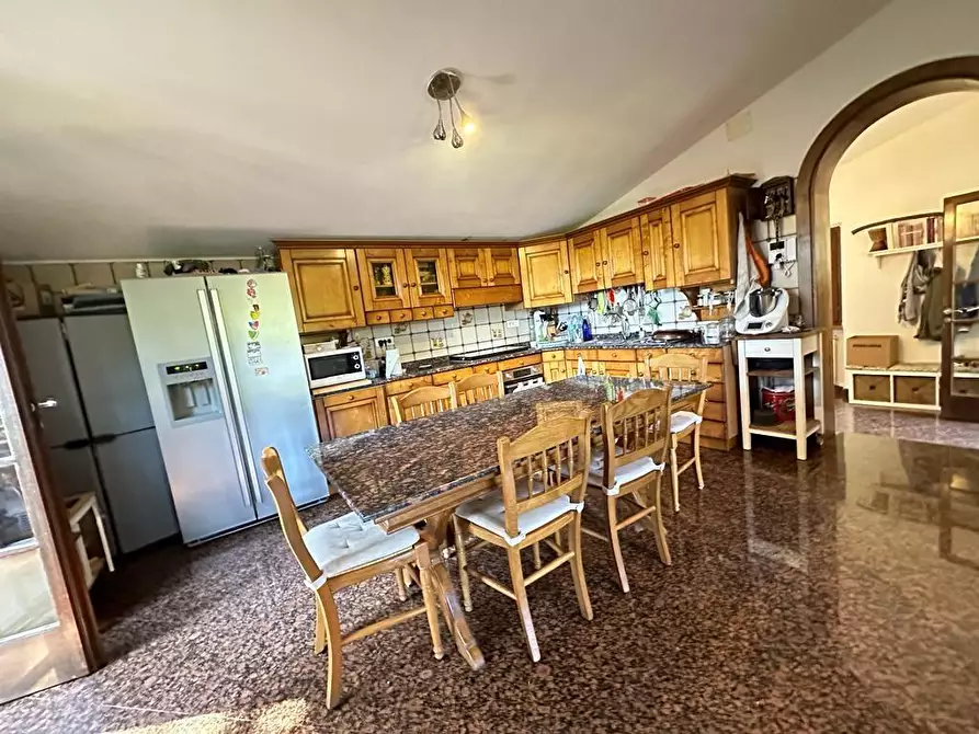 Immagine 25 di Villa in vendita  a Fosdinovo