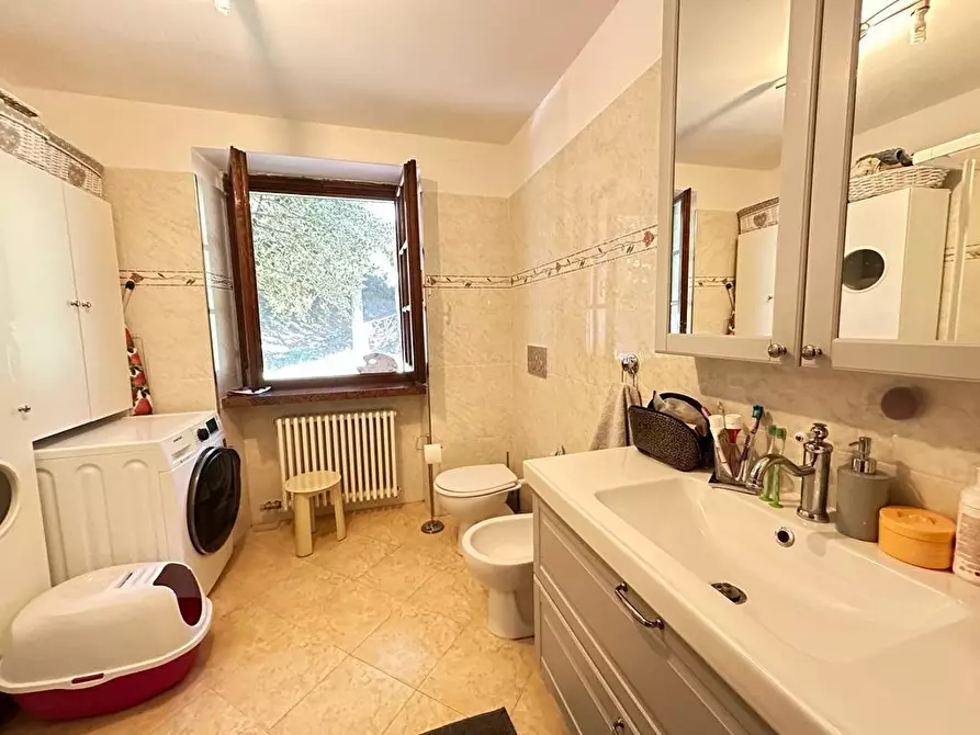 Immagine 14 di Villa in vendita  a Fosdinovo