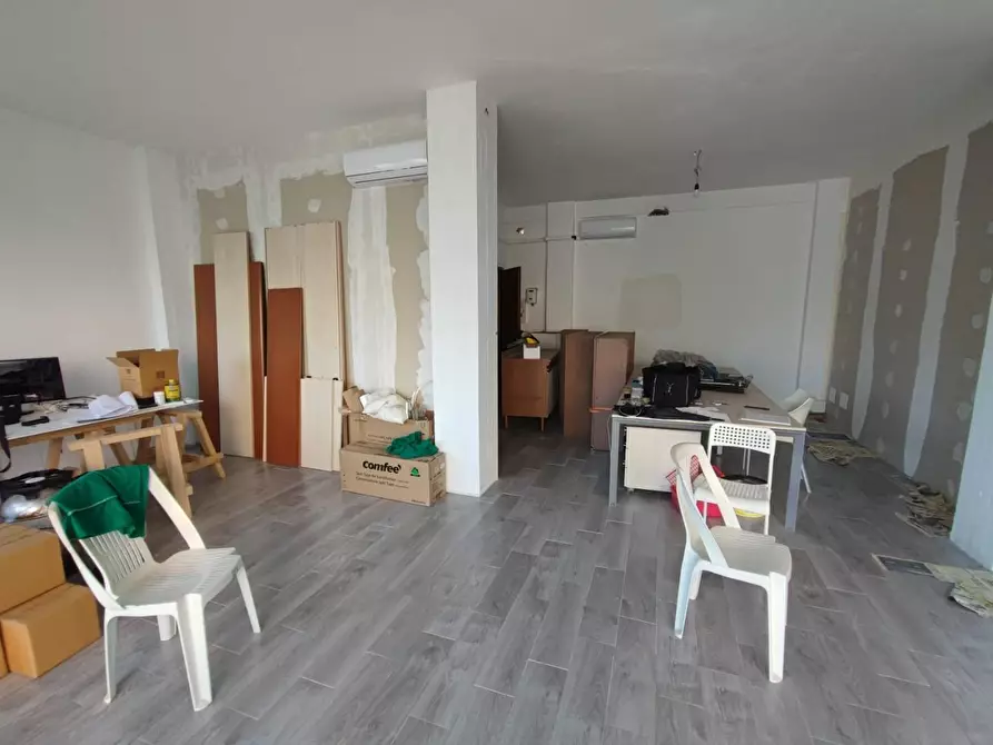 Immagine 3 di Locale commerciale in vendita  a Palaia